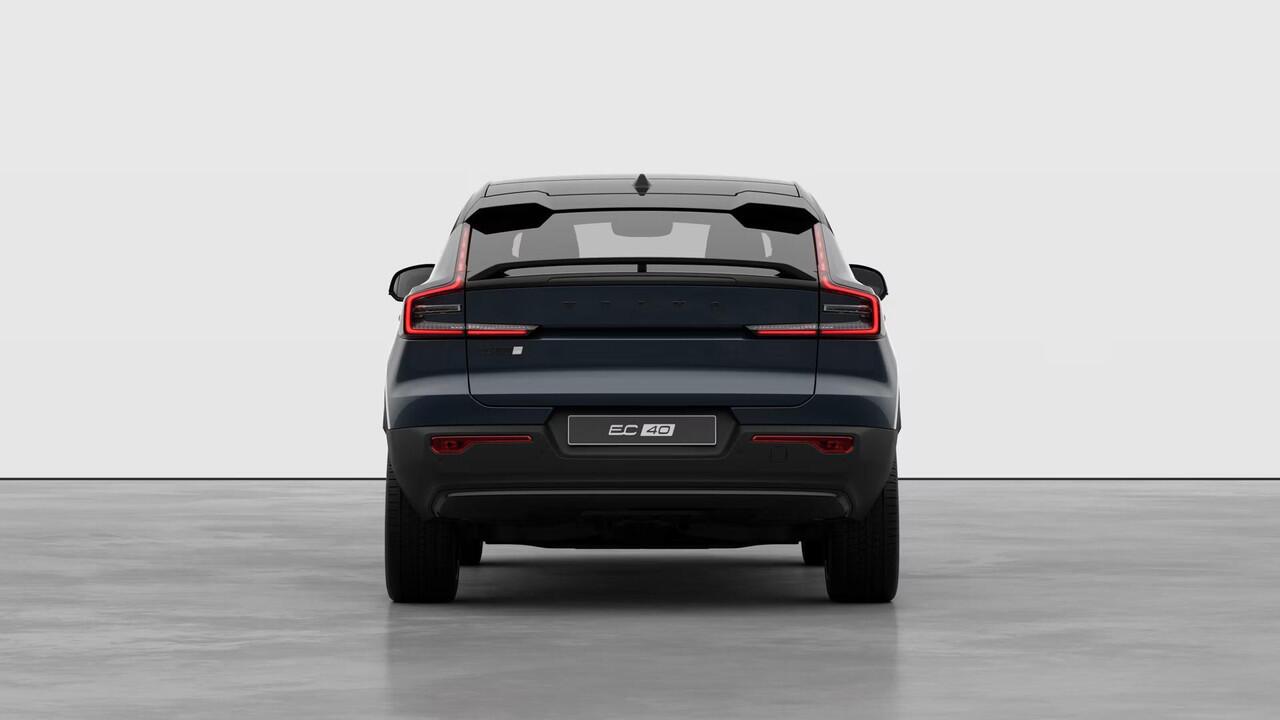 Volvo EC40 Single Motor Extended Range Plus Black Edition | Verwacht Dec. 2025 | 360º Camera | Extra Getint Glas | Harman Kardon Premium Audio | Google Infotainment | Keyless Entry | Stoel/Stuurverwarming |