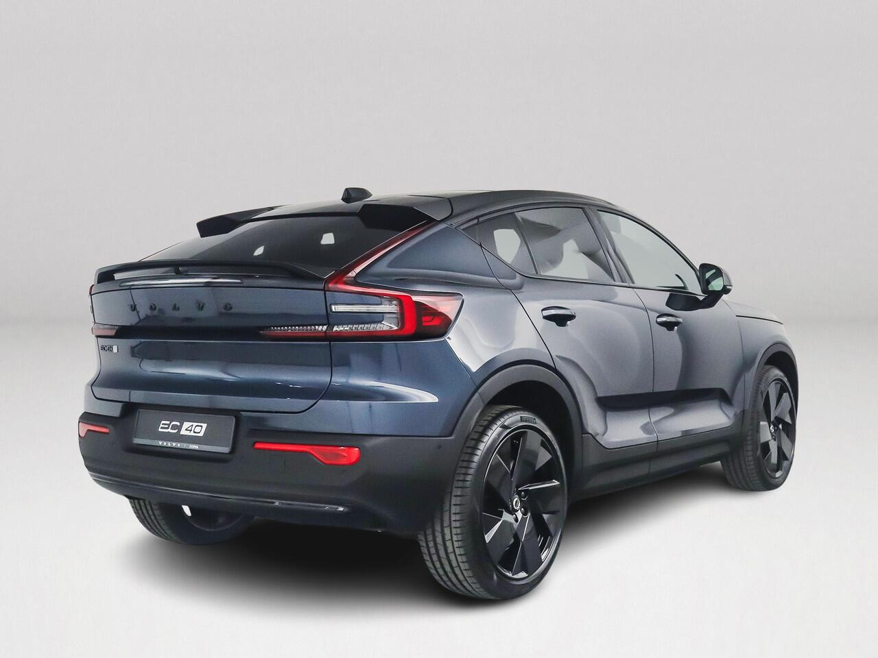 Volvo EC40 Single Motor Extended Range Ultra Black Ed. 82 kWh | Panoramadak | 360° camera | Harman Kardon