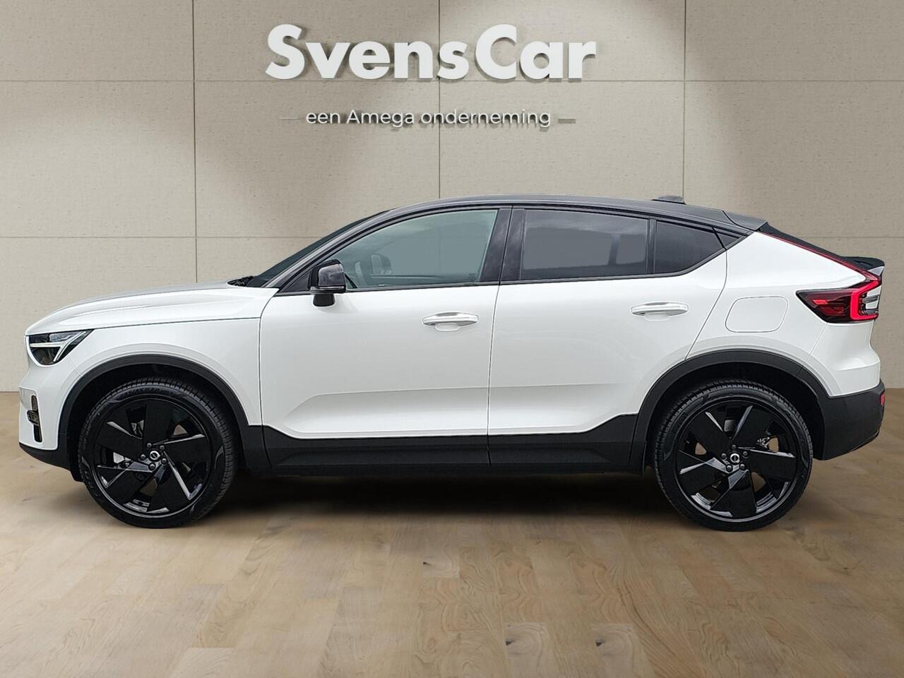 Volvo EC40 Single Motor Extended Range Plus Black Edition | Stoelverwarming | Extra getint glas | Panoramadak | Harman/Kardon Audio |