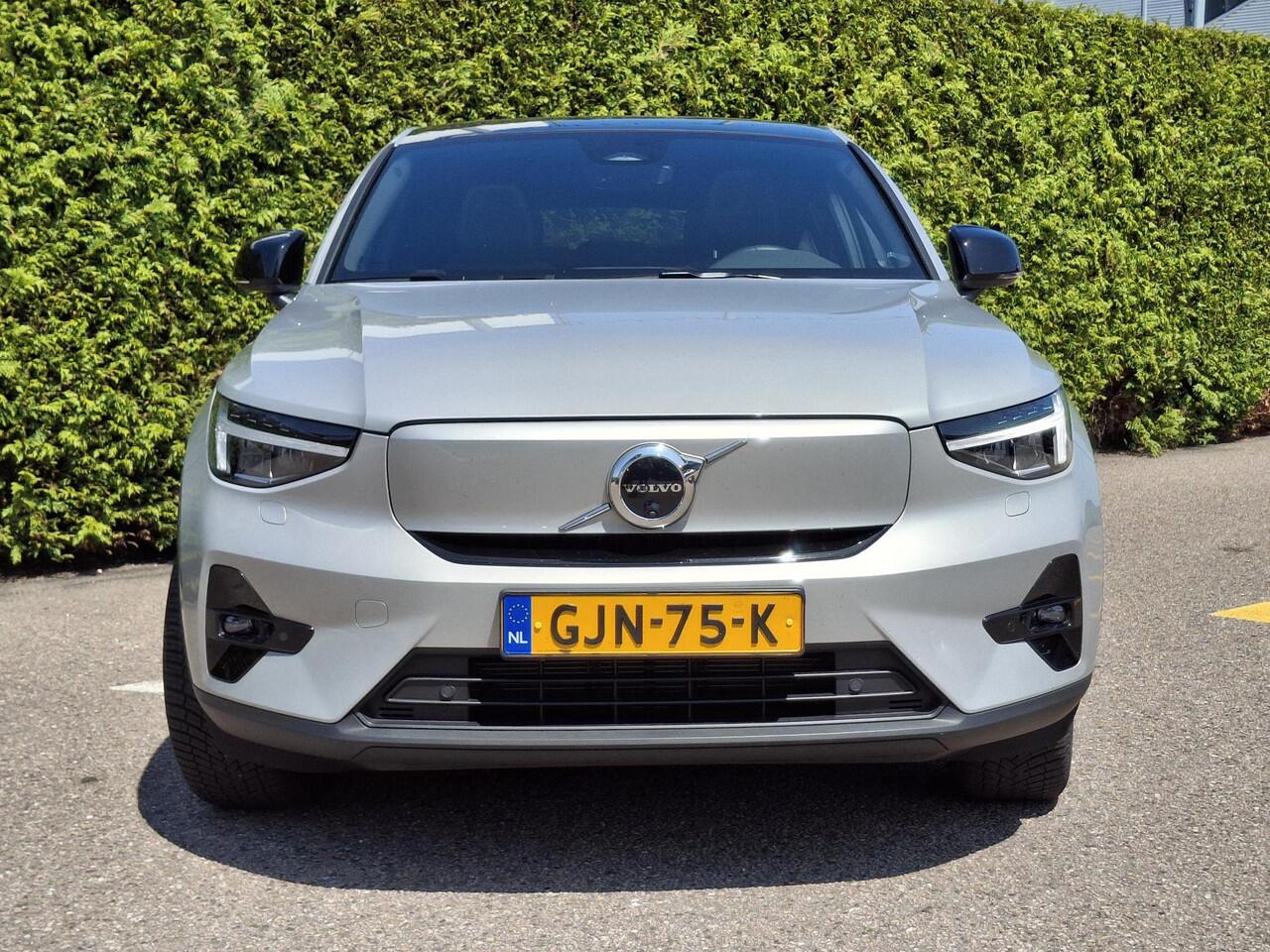 Volvo EC40 Single Motor Extended Range Ultimate 82 kWh | Panoramadak | H&K Audio | 360 camera | Demo | Vraag naar de actuele tellerstand