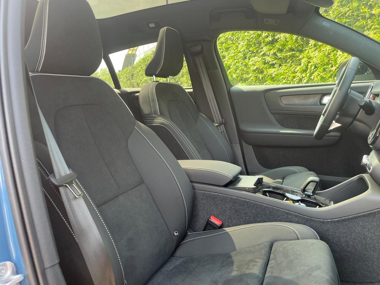 Volvo EC40 Extended Range Plus 82 kWh | Trekhaak | Warmtepomp | 360° Camera