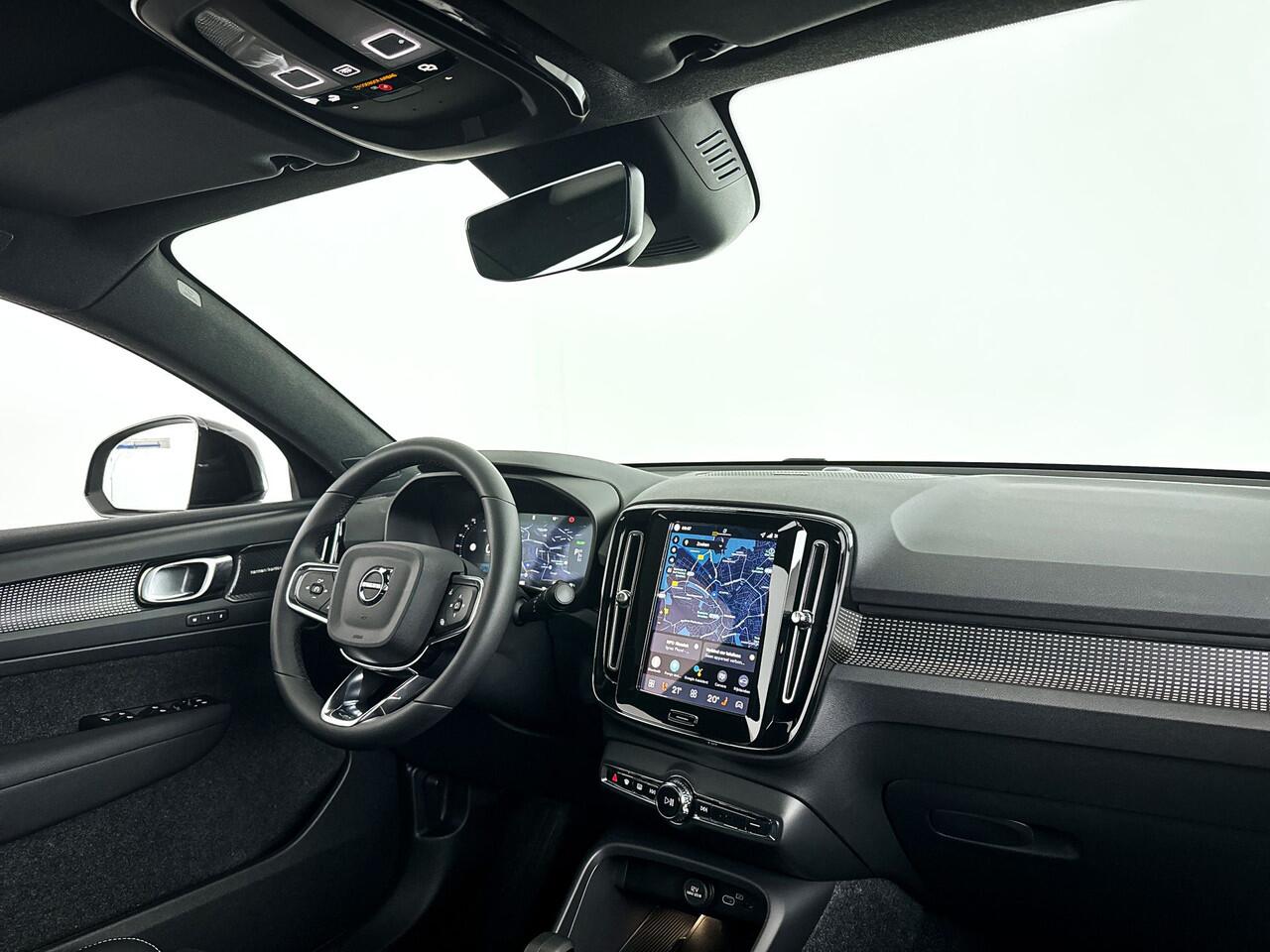 Volvo EC40 Single Motor Extended Range Ultra Black Ed. 82 kWh | Panoramadak | 360° camera | Harman Kardon