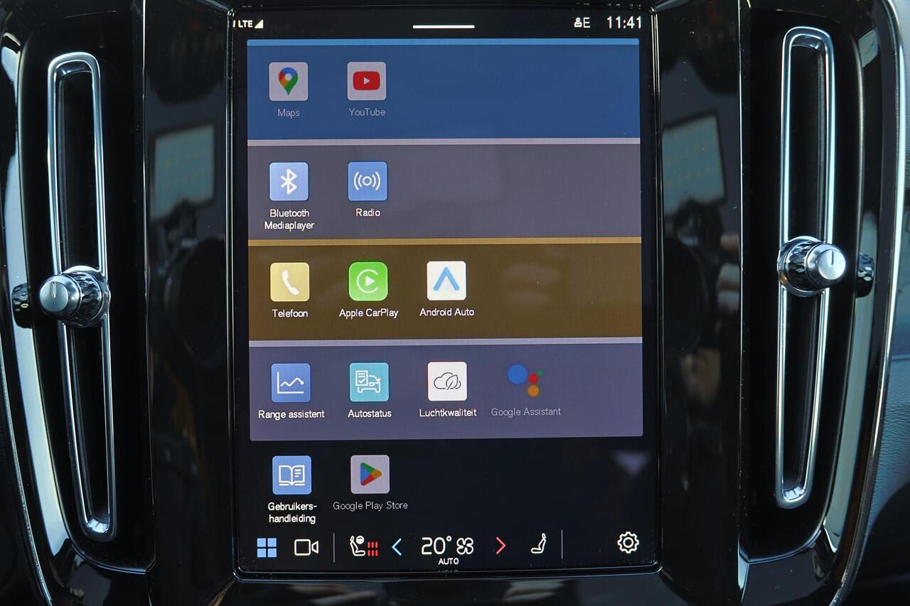 Volvo EC40 Extended Range Ultra Black Ed. 82 kWh - Panoramadak - IntelliSafe Assist & Surround - 360º Camera - Harman/Kardon audio - Verwarmde voorstoelen, stuur & achterbank - Parkeersensoren voor & achter - Elektr. bedienb. voorstoelen met geheugen links - Draadlo