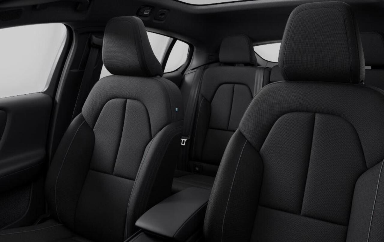 Volvo EC40 Single Motor Extended Range Plus 82 kWh | BIJTELLING 2025! | NIEUW UIT VOORRAAD LEVERBAAR |