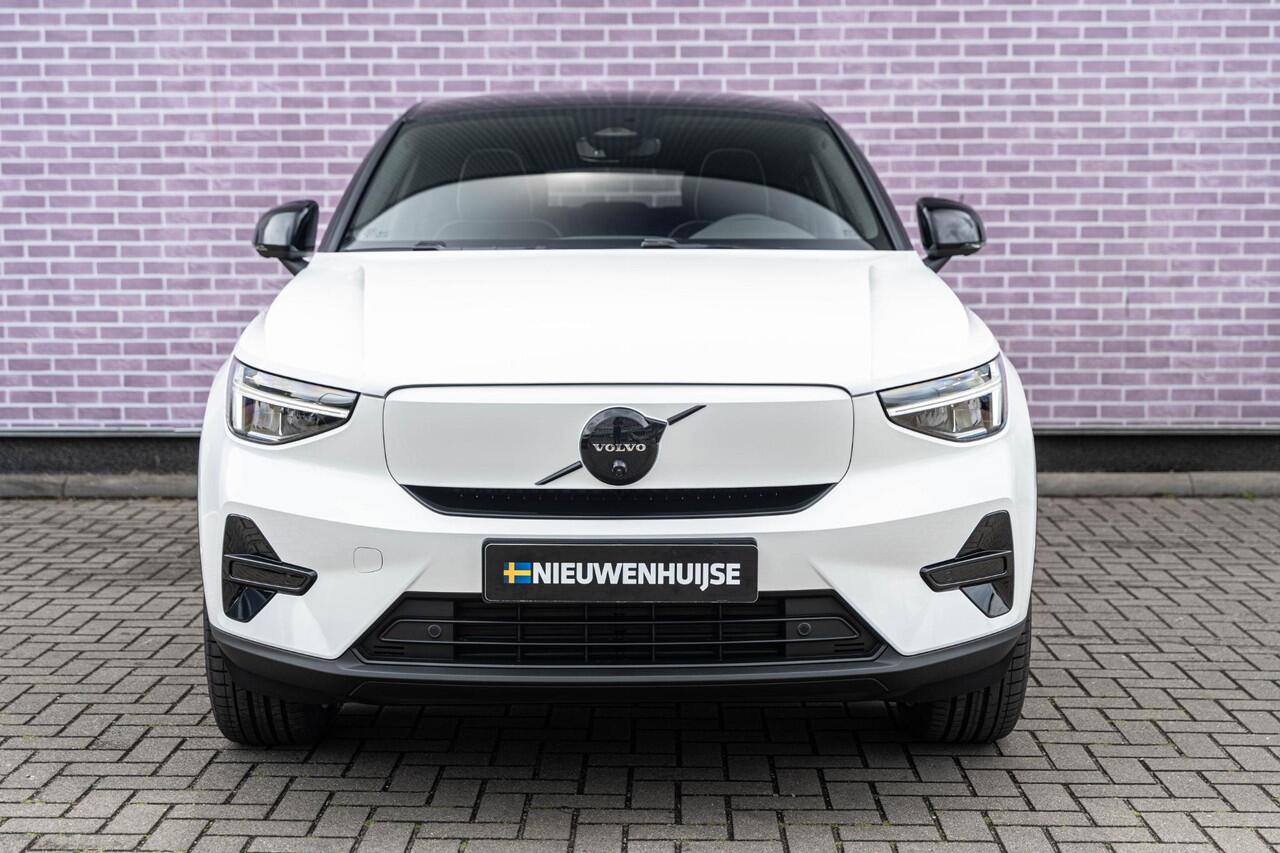 Volvo EC40 Extended Range Ultra Black Edition | Google | Long Range | Luxe Bekleding | Memory | Elek. Stoelen | 360 Camera | Panoramadak | Keyless | Getint Glas