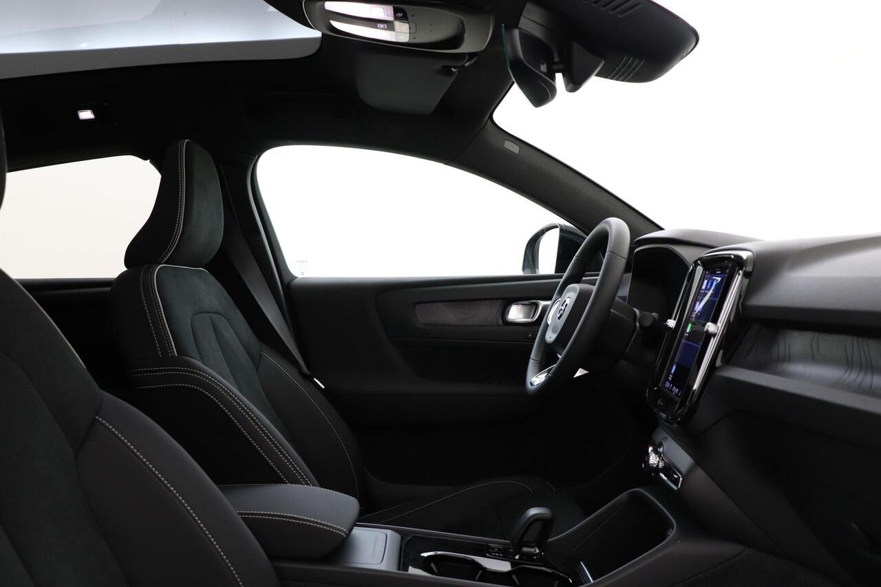 Volvo EC40 SINGLE MOTOR EXTENDED RANGE ULTRA 82 kWh -PANO.DAK|20"|GETINT.GLAS|CAMERA|CLIMATE|TREKHAAK