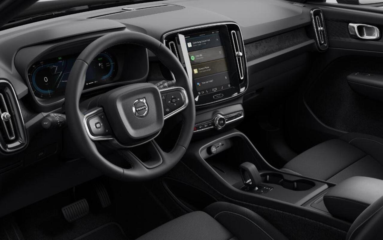 Volvo EC40 Single Motor Extended Range Plus 82 kWh | BIJTELLING 2025! | NIEUW UIT VOORRAAD LEVERBAAR |