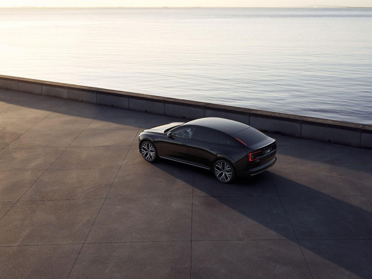 Volvo ES90 Single Motor Extended Range Ultra 92 kWh | Elektrochromatisch panoramadak | Luchtvering | 22 Inch velgen | Direct Leverbaar! |