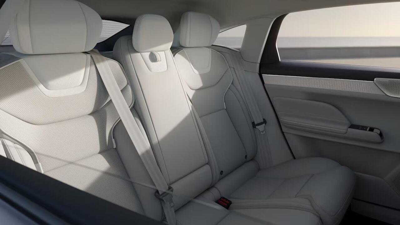 Volvo ES90 Single Motor Extended Range Ultra 92 kWh | Long Range | Google | Adaptieve Cruise | Massage Voorstoelen | Pilot Assist | Bowers & Wilkins Audio | Luchtvering | HD Pixel LED | Panoramadak | Gelamineerd Glas | Soft Close | Ventilatiestoelen Voor & Achter | 