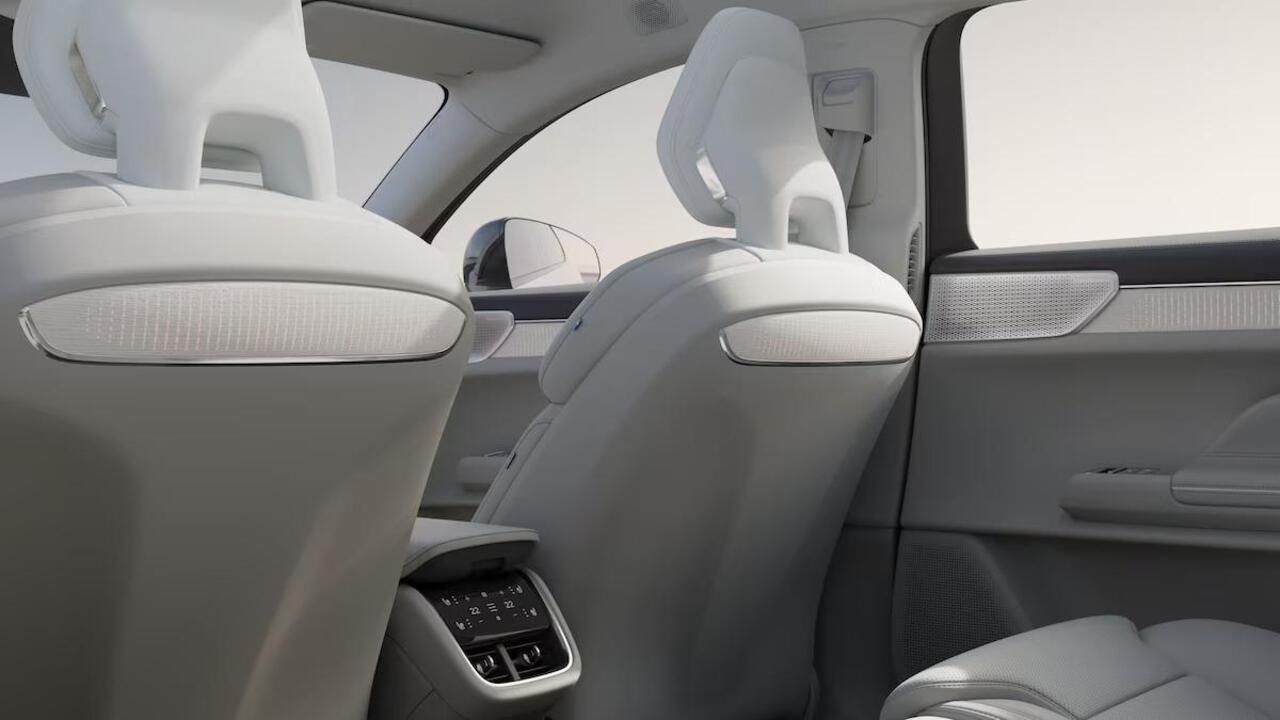 Volvo ES90 Single Motor Extended Range Ultra 92 kWh | Long Range | Google | Adaptieve Cruise | Massage Voorstoelen | Pilot Assist | Bowers & Wilkins Audio | Luchtvering | HD Pixel LED | Pano dak | Gelamineerd Glas | Soft Close | Ventilatiestoelen Voor & Achter | 22"