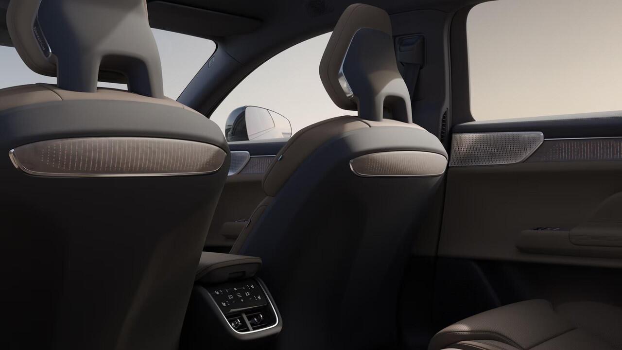 Volvo ES90 Single Motor Ext. R. Ultra Launch Edition 92 kWh | Bowers & Wilkins | Luchtvering | Nappa leder | stoel ventilatie + verwarming | Panorama dak |