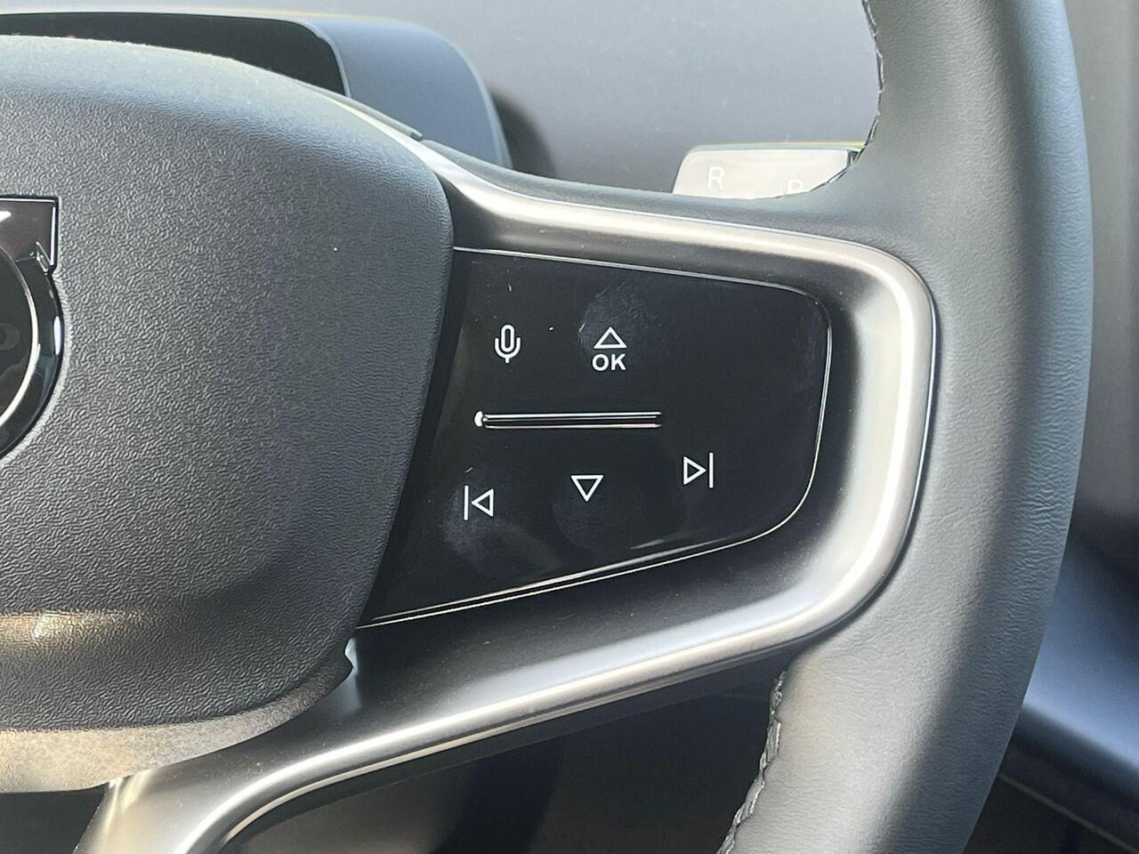 Volvo EX30 Single Motor Extended Range Plus 69 kWh | Getinte Ramen | nieuw uit voorraad | LAAGSTEPRIJS garantie