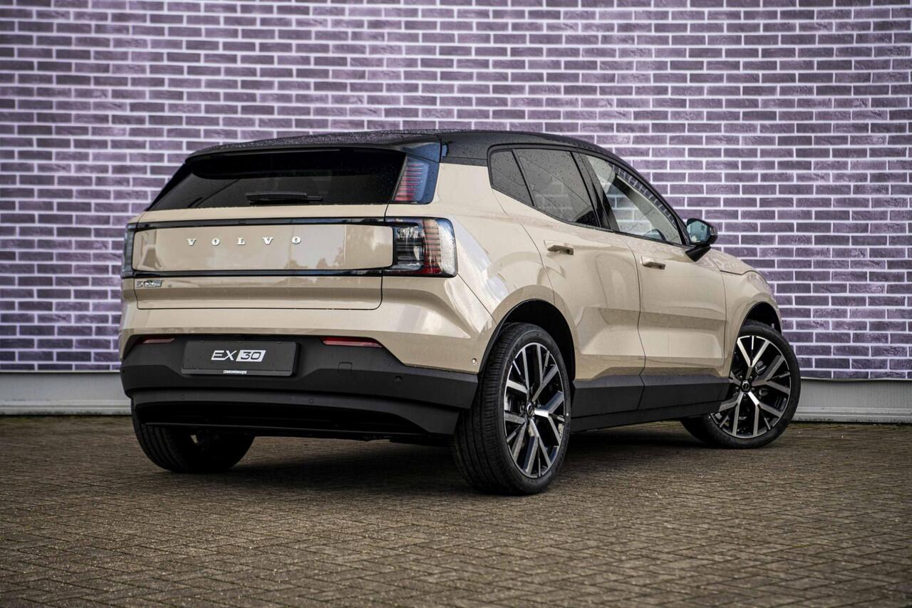 Volvo EX30 Single Motor Extended Range Ultra 69 kWh | Panoramadak | 360 camera | 22KW Lader | Park Assist Pilot | Power Seats |