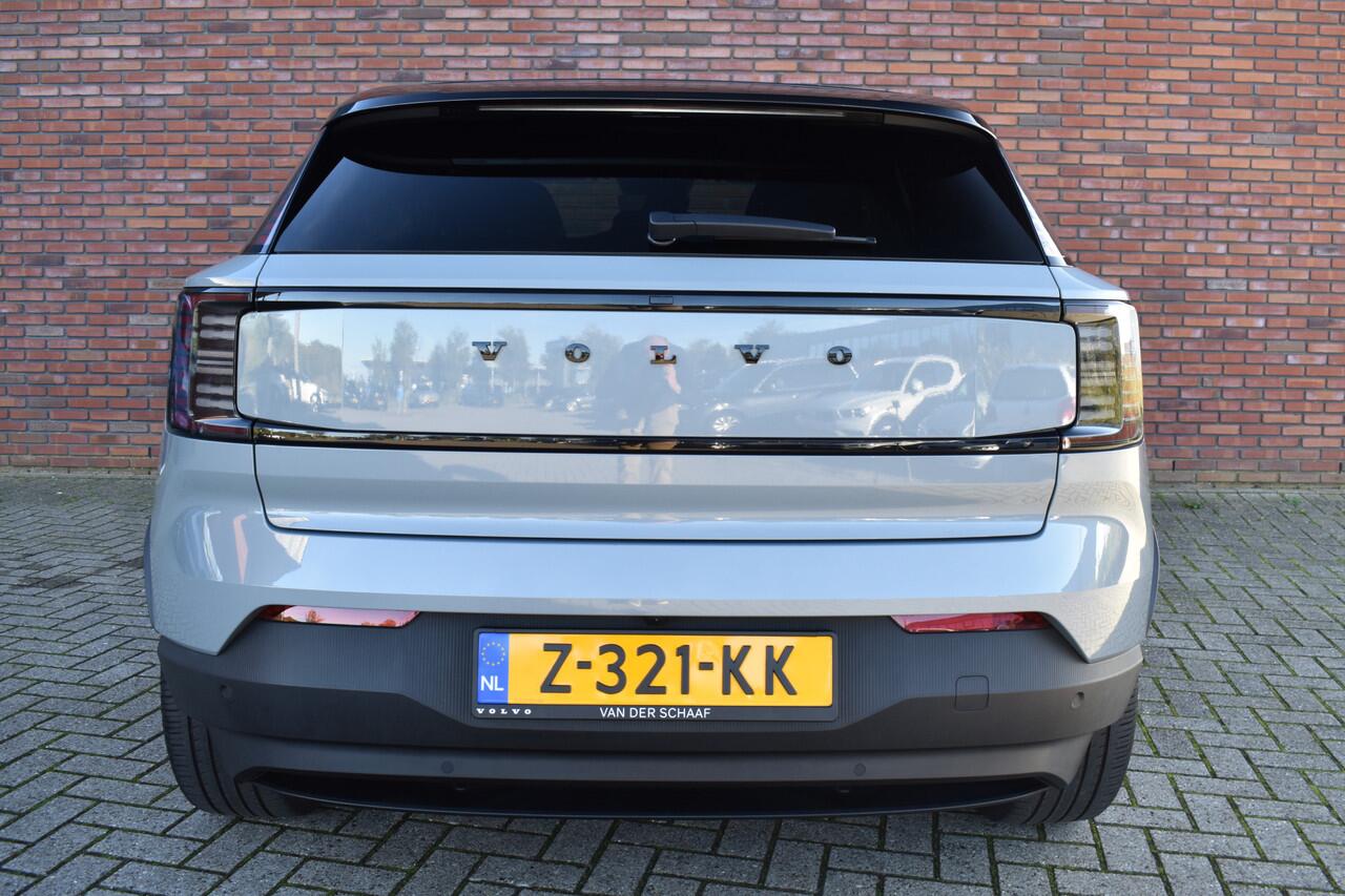 Volvo EX30 Extended Range 272PK Plus | Climate | Cameleon tint | Dashcam | Harman & Kardon |