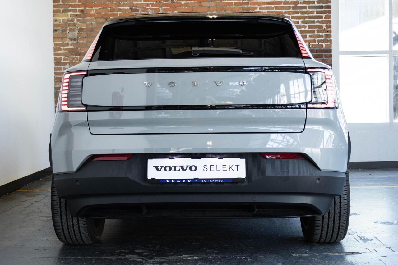 Volvo EX30 Single Motor Extended Range Europa 69kwh | Electrische bedienbare Voorstoelen | Stoelverwarming | Stuurwielverwarming | Google infotainment | Harman Kardon Premium Audio | Parkeercamera | Parkeersensoren voor + achter