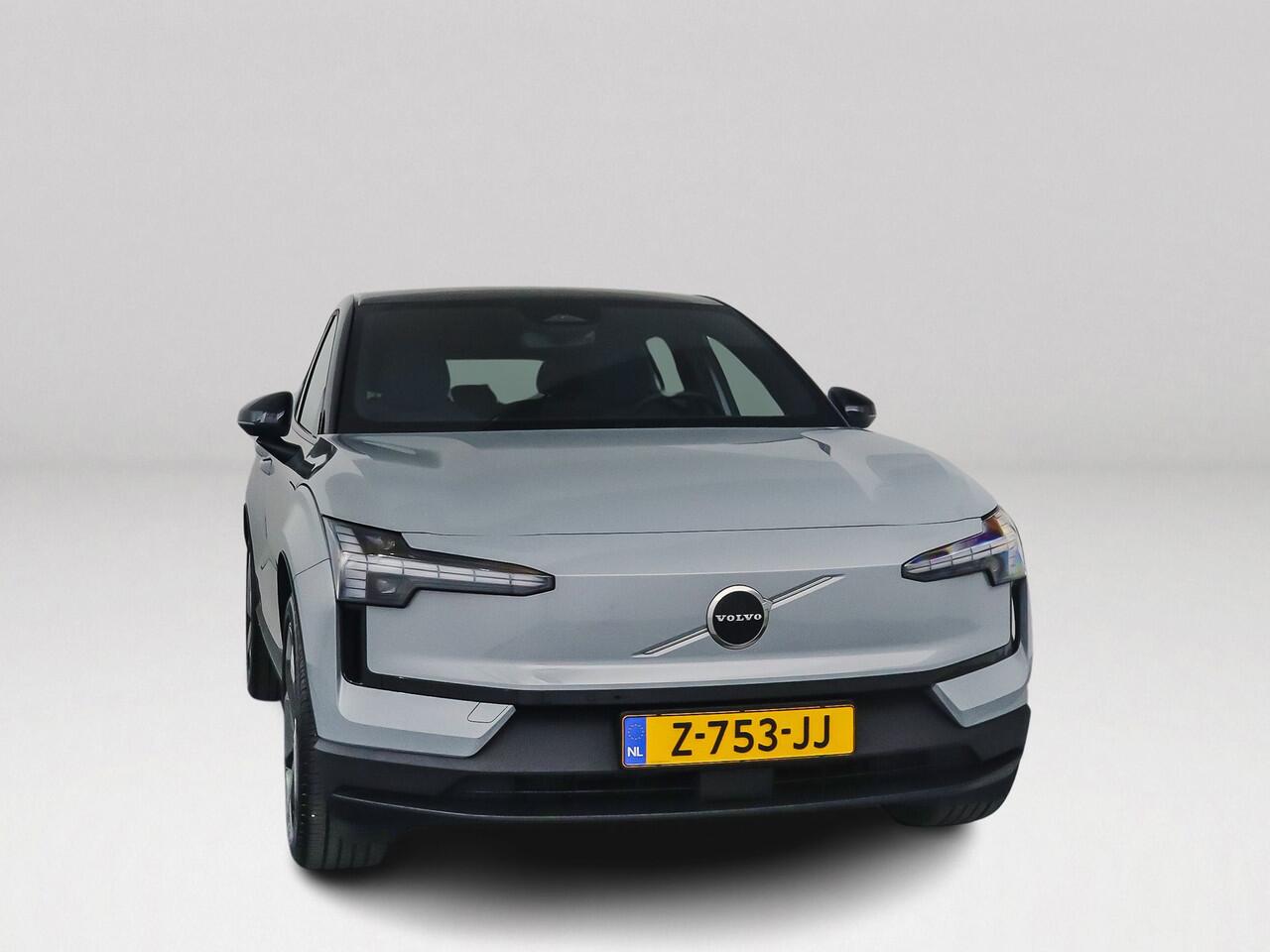 Volvo EX30 Single Motor Extended Range Plus 69 kWh | Parkeercamera | Harman Kardon | Stoel- en Stuurverwarming