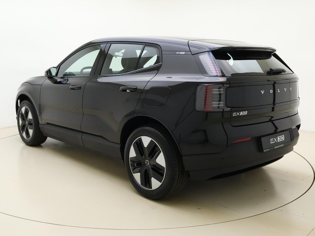 Volvo EX30 Extended Range 272PK Core | Direct leverbaar | Climate | ¤ 6.000,- VOORDEEL |