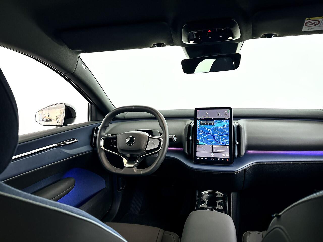 Volvo EX30 Single Motor Extended Range Plus 69 kWh | Parkeercamera | Harman Kardon | Keyless