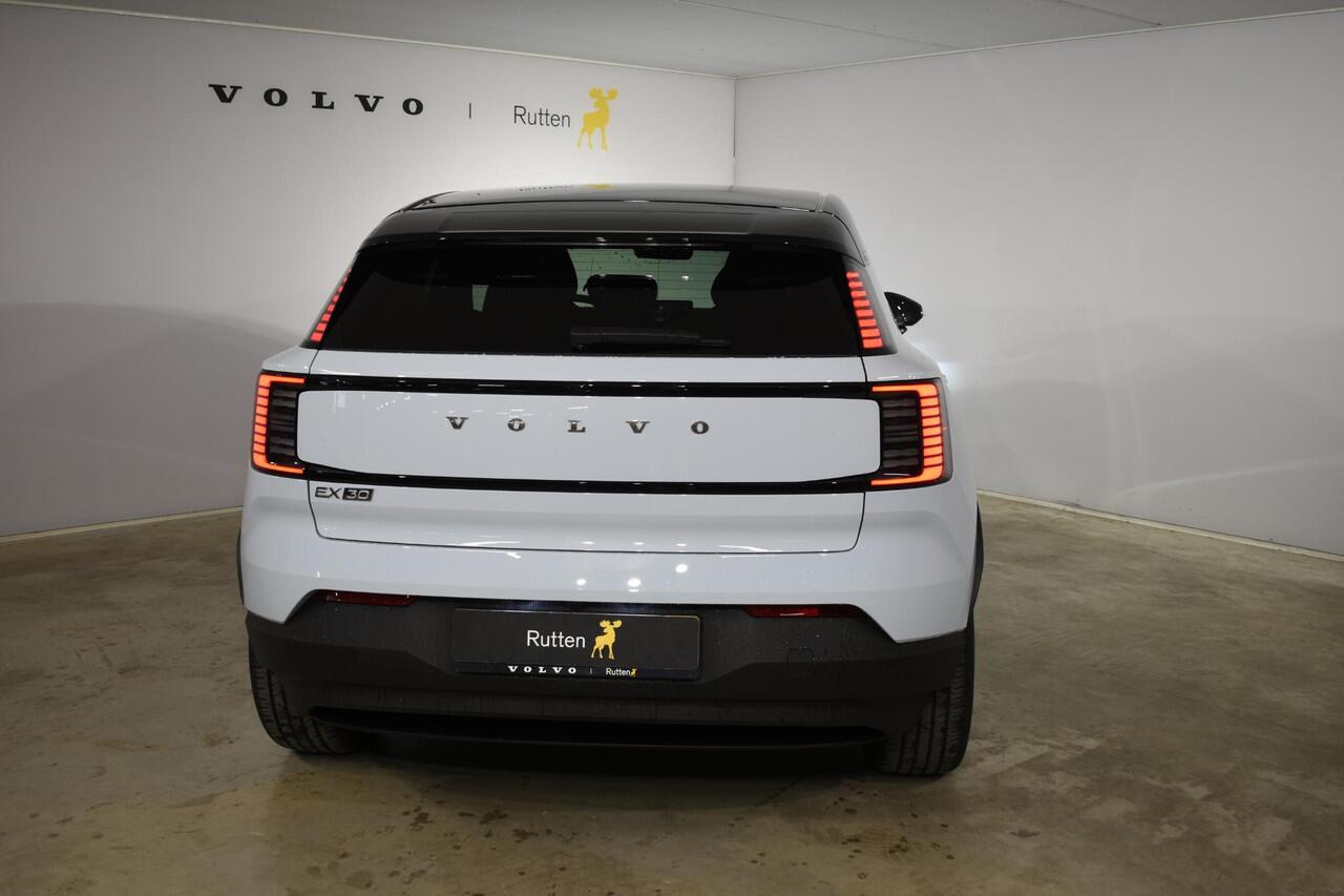 Volvo EX30 272PK Single Motor Extended Range Plus 69 kWh / Extra getint glas / Climate pack / Cloud Blue