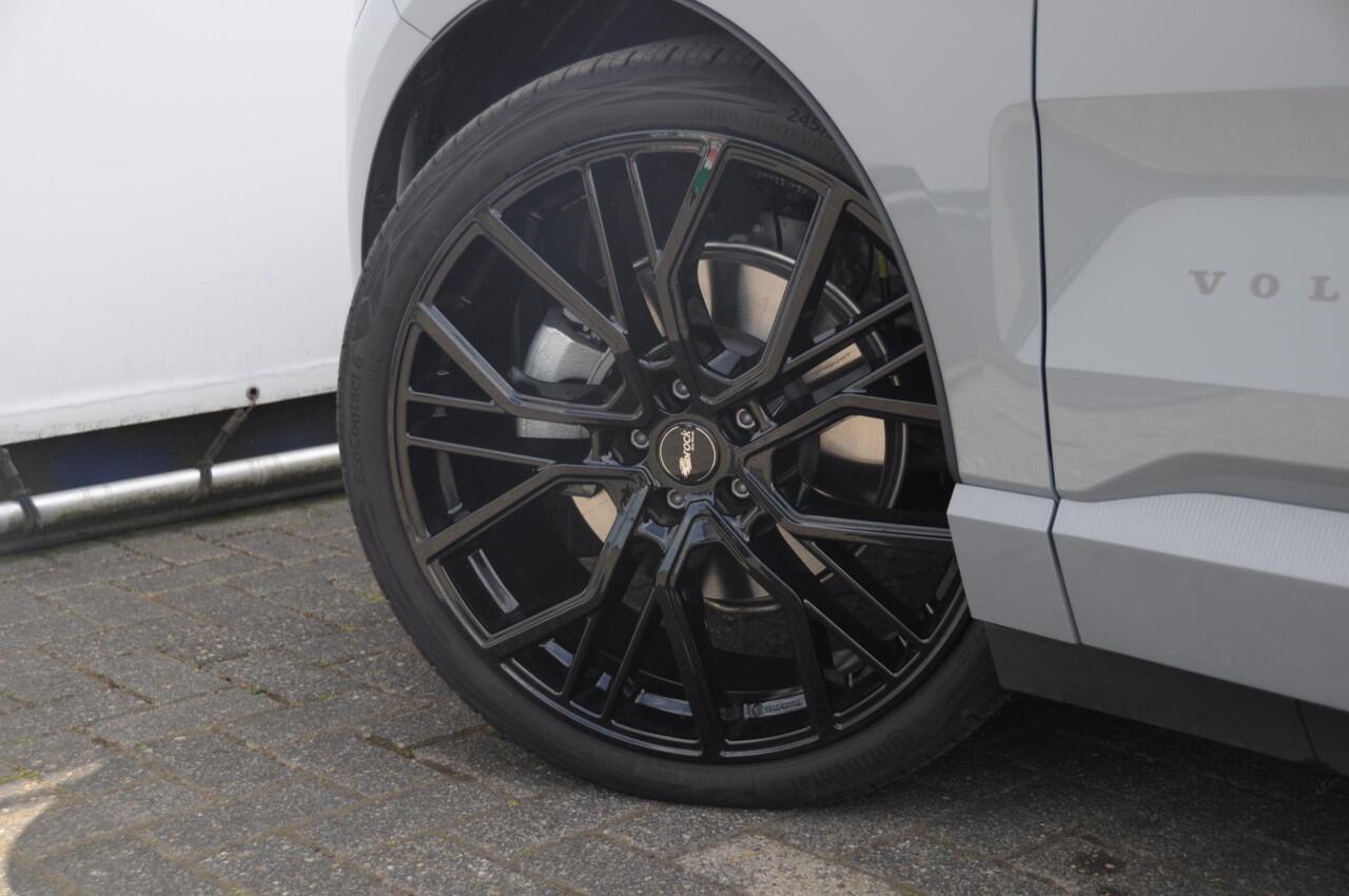 Volvo EX30 272PK Automaat Single Motor Extended Range Plus Volvo EX30 Single Motor Extended Range Plus 69kWh 272PK / Rutten Special! / Adaptieve Cruise Control / Harman Kardon Audio / Verwarmbare Voorstoelen en Stuurwiel /