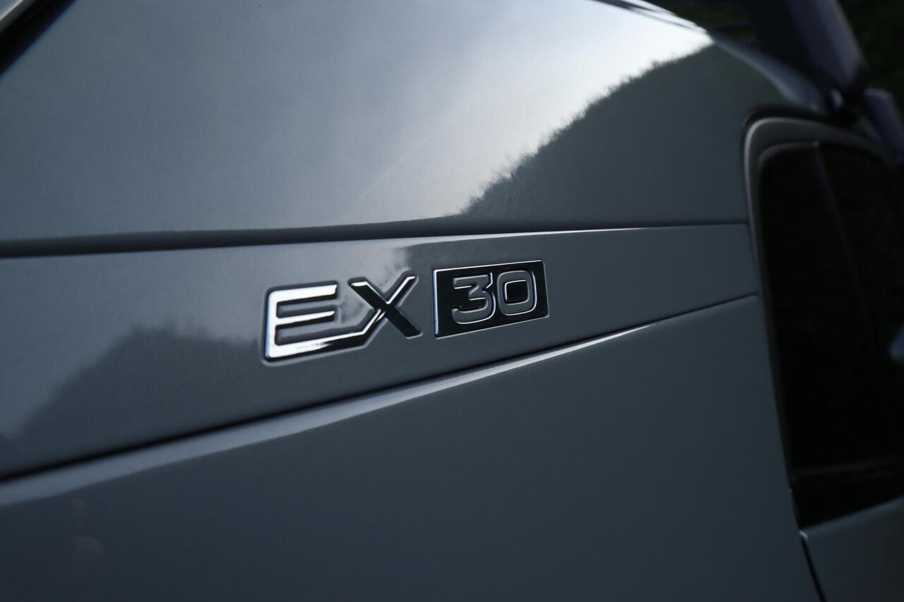 Volvo EX30 Single Motor Extended Range Core 69 kWh CARGO