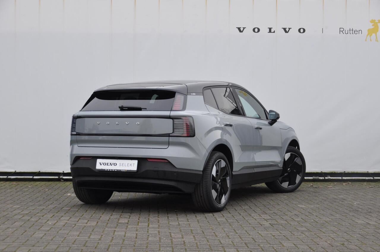 Volvo EX30 272PK Automaat Single Motor Extended Range Plus /Adaptieve Cruise Control/ Dodehoek Detectie / Parkeersensoren voor en achter/ Achteruitrijcamera/ Warmtepomp/ Google Services/