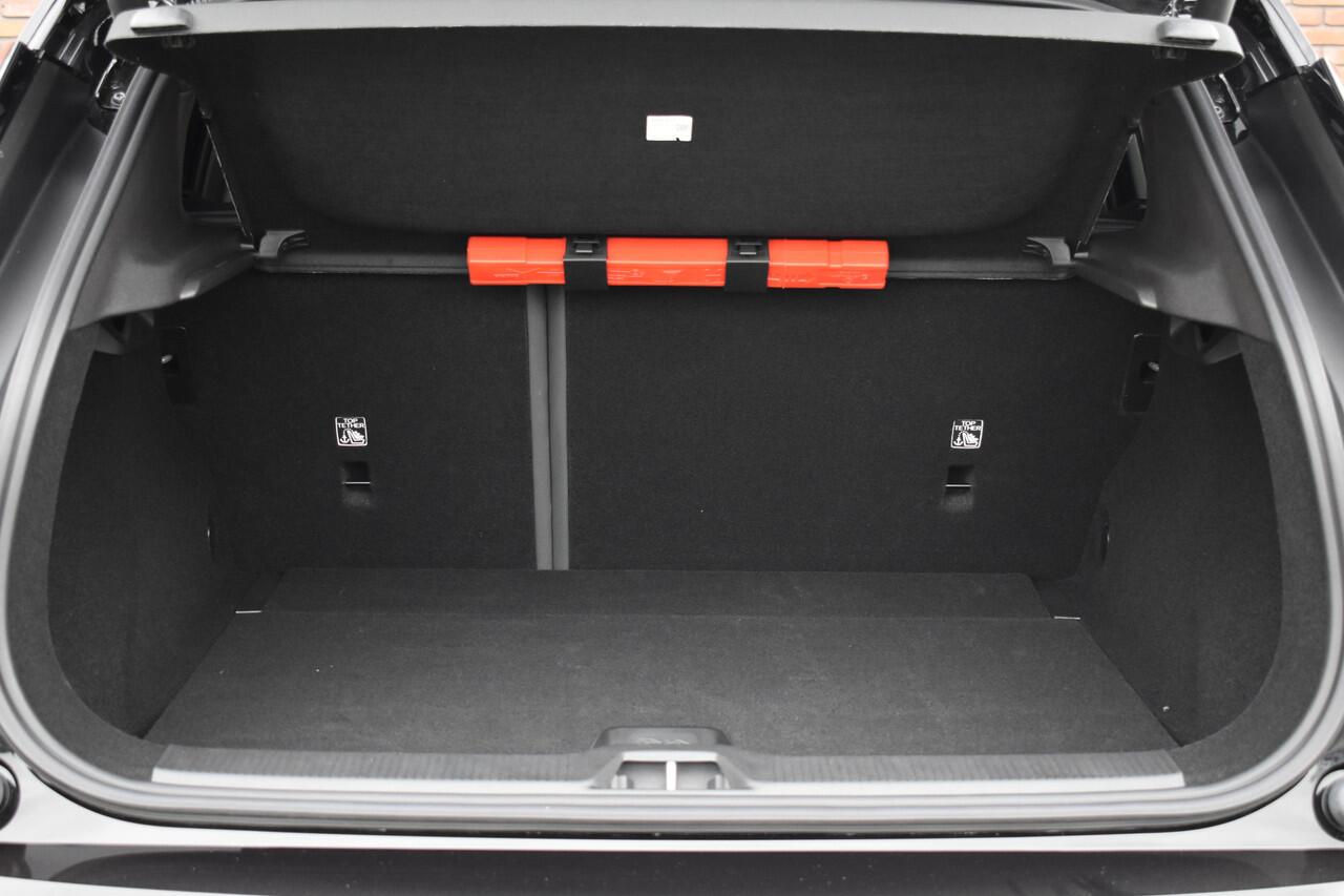 Volvo EX30 Extended Range 272PK Plus ¤ 9000 KORTING | Black Pakket |