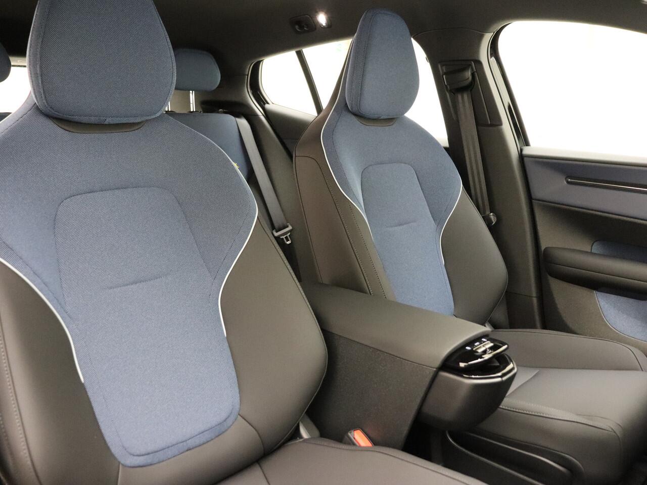 Volvo EX30 Extended Range 272PK Core | Direct leverbaar | Climate | ¤ 6.000,- VOORDEEL |