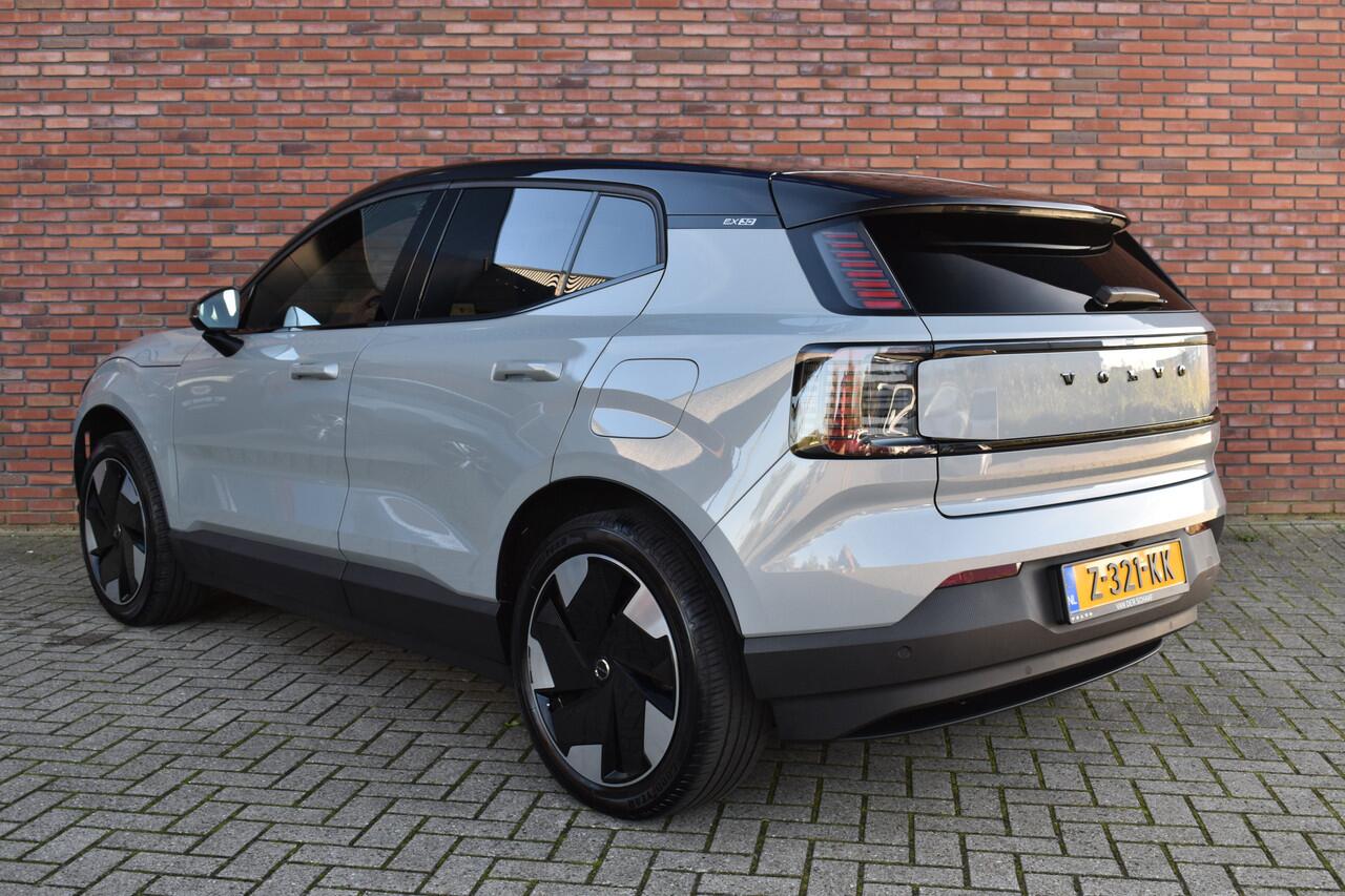 Volvo EX30 Extended Range 272PK Plus | Climate | Cameleon tint | Dashcam | Harman & Kardon |