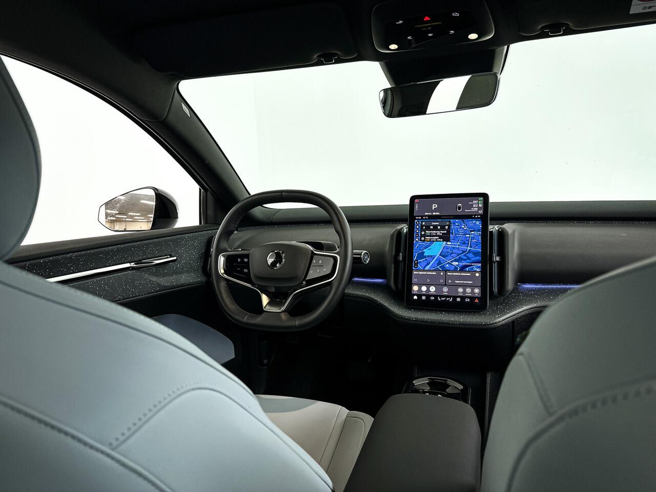 Volvo EX30 Twin Motor Performance Ultra 69 kWh | Panoramadak | 360° camera | Harman Kardon | Stoel- en Stuurverwarming