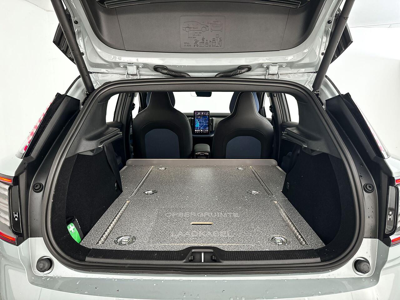 Volvo EX30 CARGO | Parkeercamera | Harman Kardon