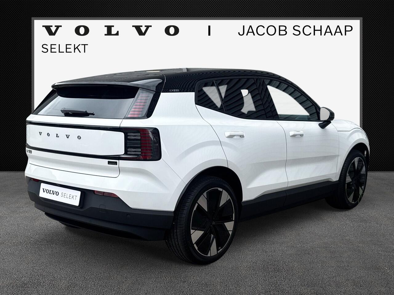 Volvo EX30 Extended Range Plus 69 kWh / 20" / Pack Climat / Extra getint glas /