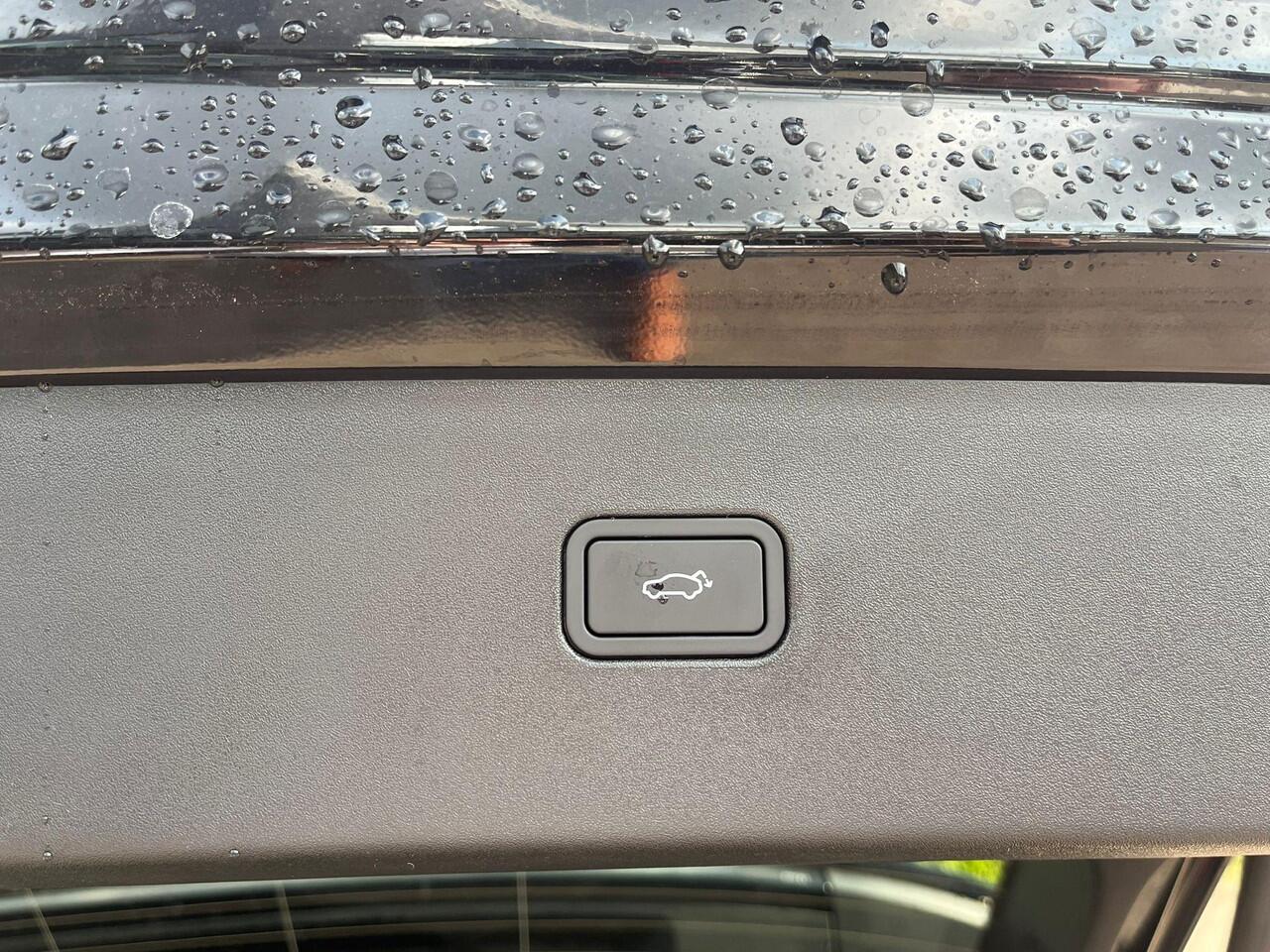 Volvo EX30 Single Motor Extended Range Plus 69 kWh | nieuw uit voorraad | LAAGSTEPRIJS garantie