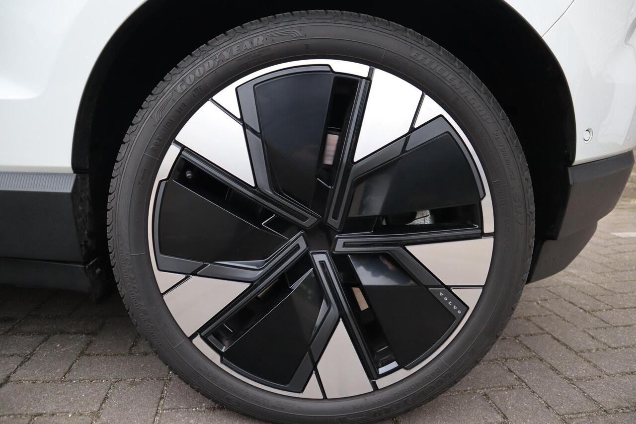 Volvo EX30 Twin Motor Performance Ultra 69 kWh | Stoel + stuurverwarming | Panorama | 20"