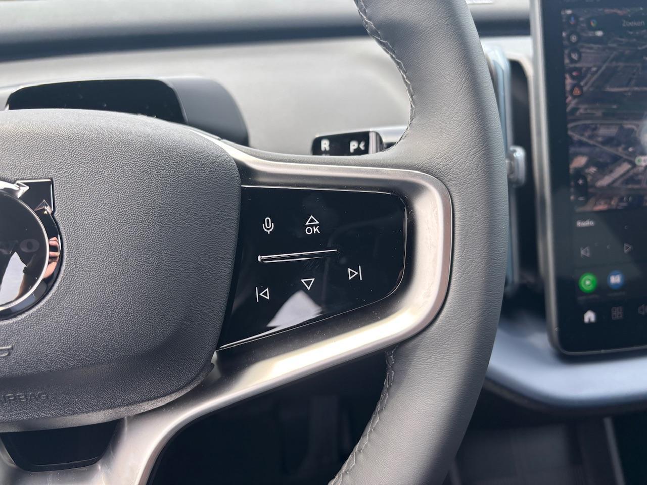 Volvo EX30 Single Motor Extended Range Plus 69 kWh 20 Inch | Getint glas achter | DEMO |