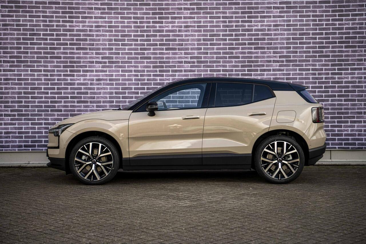 Volvo EX30 Single Motor Extended Range Ultra 69 kWh | Panoramadak | 360 camera | 22KW Lader | Park Assist Pilot | Power Seats |