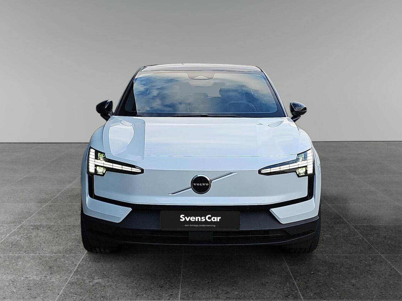 Volvo EX30 Single Motor Extended Range Plus 69 kWh | Stoelverwarming | Harman/Kardon | Keyless Entry | Sfeerverlichting |