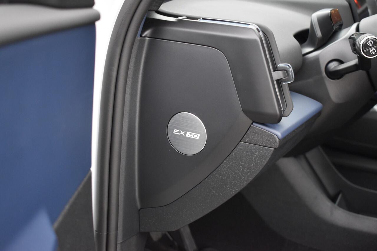 Volvo EX30 Extended Range Plus 69 kWh | 6000,- korting | Climate Pack | Apple Carplay | H&K | Camera | 19'LMV | ACC