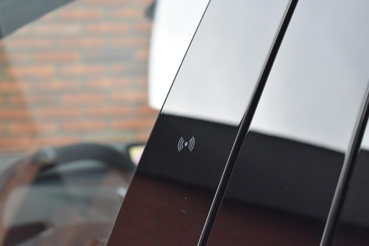 Volvo EX30 Extended Range 272PK Plus | Black Pack | Harman/Kardon |