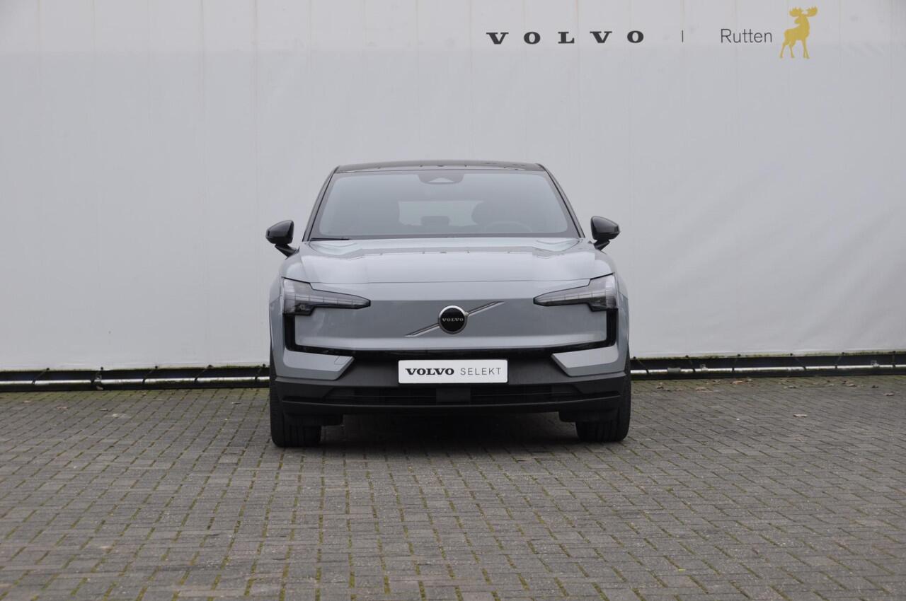 Volvo EX30 272PK Automaat Single Motor Extended Range Plus /Adaptieve Cruise Control/ Dodehoek Detectie / Parkeersensoren voor en achter/ Achteruitrijcamera/ Warmtepomp/ Google Services/