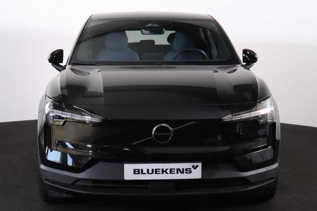 Volvo EX30 Single Motor Extended Range Ultra 69 kWh - 20' LMV - Getint glas v.a. B-stijl - Panoramadak - 360º Camera - Harman Kardon audio - Elektrisch bedienbare voorstoelen - Adaptive Cruise Control - Pilot Assist - BLIS dodehoekassistentie - Keyless Drive - Elekt