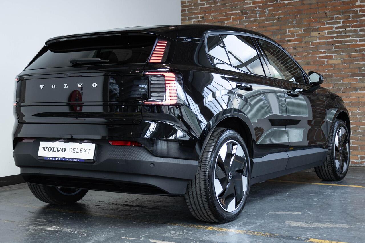 Volvo EX30 Single Motor Extended Range Plus 69 kWh | Incl. Volvo Verlengde garantie | Harman Kardon premium audio | Google infotainment | Warmtepomp | Brake Assist system | Parkeer sensoren voor + achter | Parkeercamera | Volvo on Call | Keyless entree
