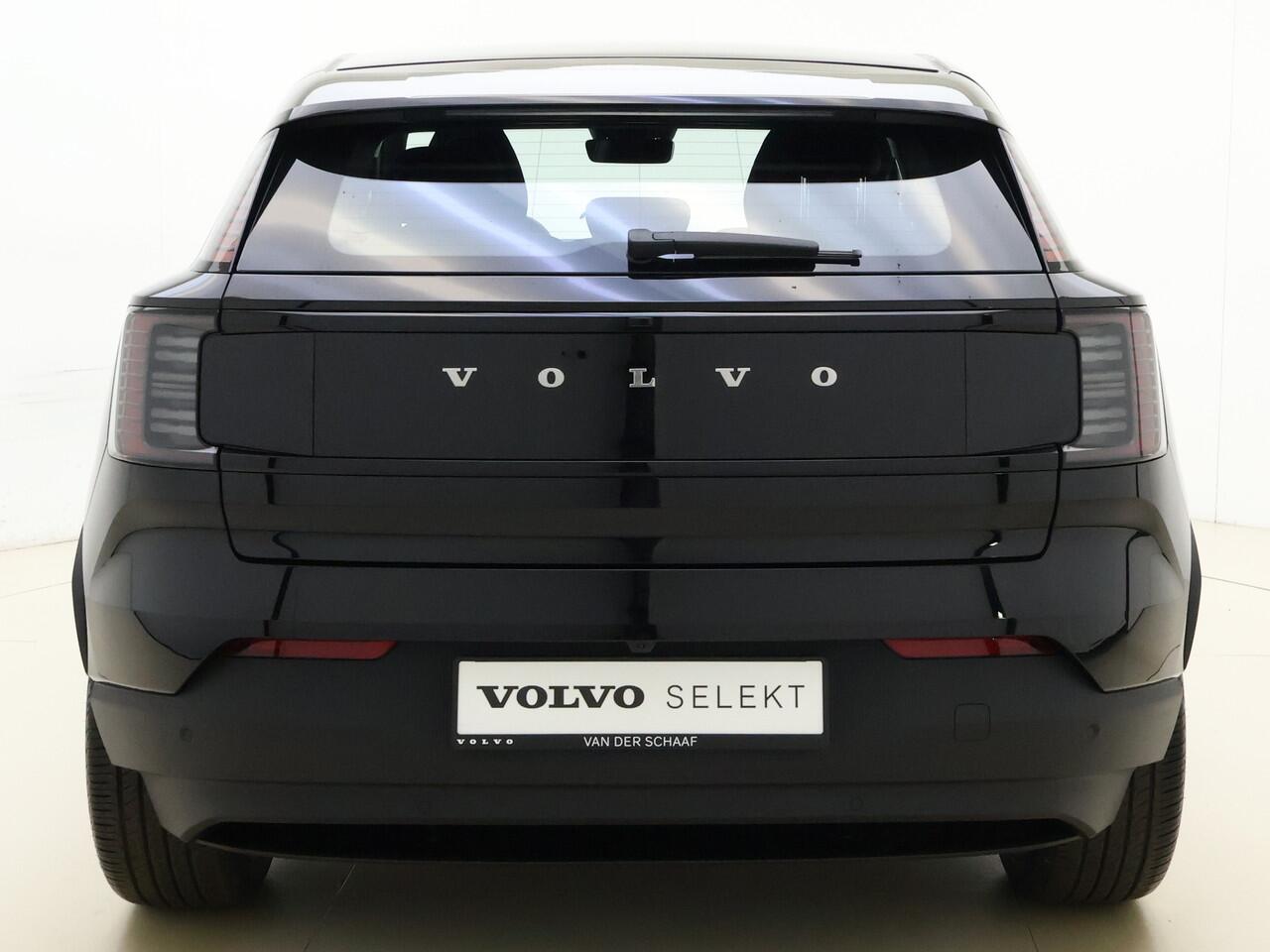 Volvo EX30 Extended Range Plus / NIEUW / DIRECT LEVERBAAR / 20'' / METALLIC LAK / ACC / BLIS / ELEKTR. ACHTERKLEP /