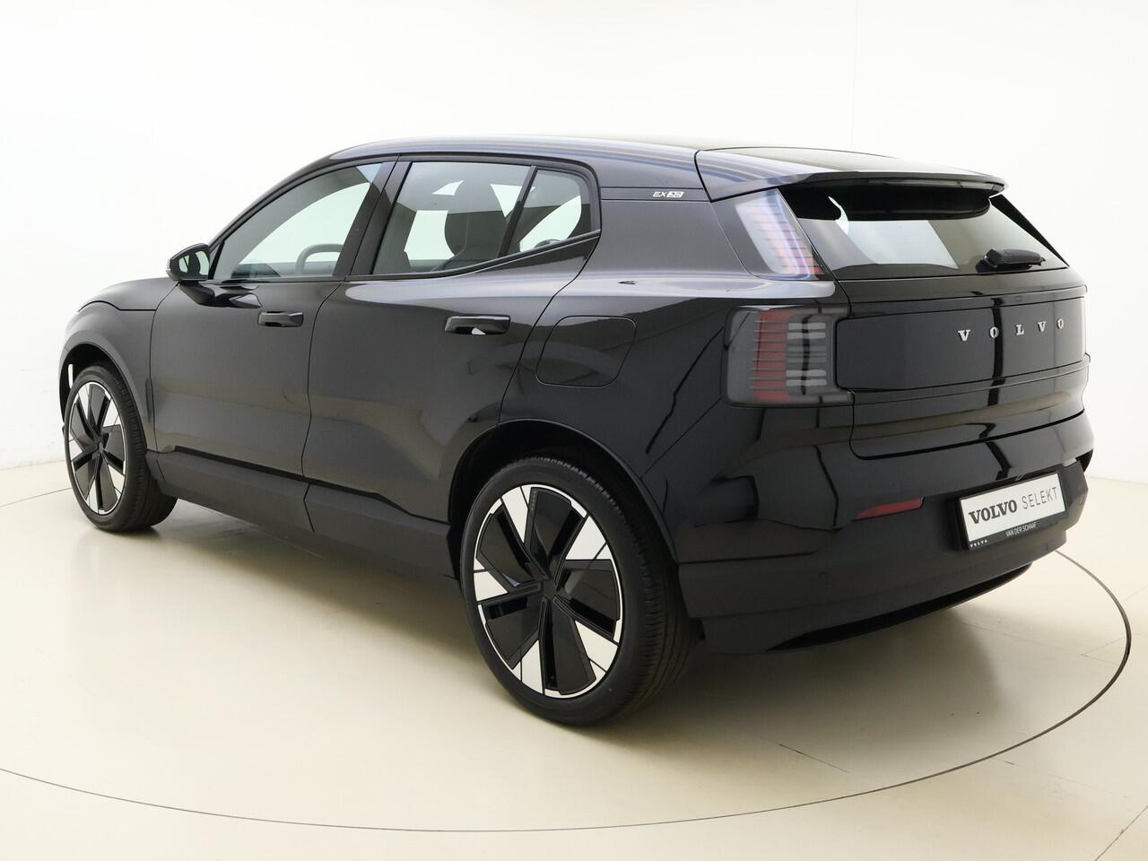 Volvo EX30 Extended Range Plus / NIEUW / DIRECT LEVERBAAR / 20'' / METALLIC LAK / ACC / BLIS / ELEKTR. ACHTERKLEP /