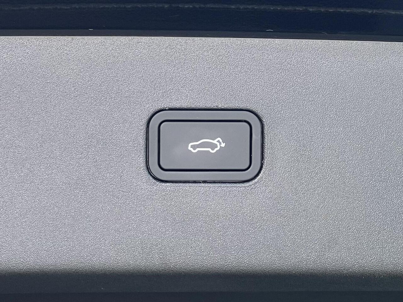 Volvo EX30 Single Motor Extended Range Plus 69 kWh Automaat, Harman Kardon, Pilot assist, BLIS, Park assist voor en achter, Parkeercamera, Extra getint glas vanaf B-stijl