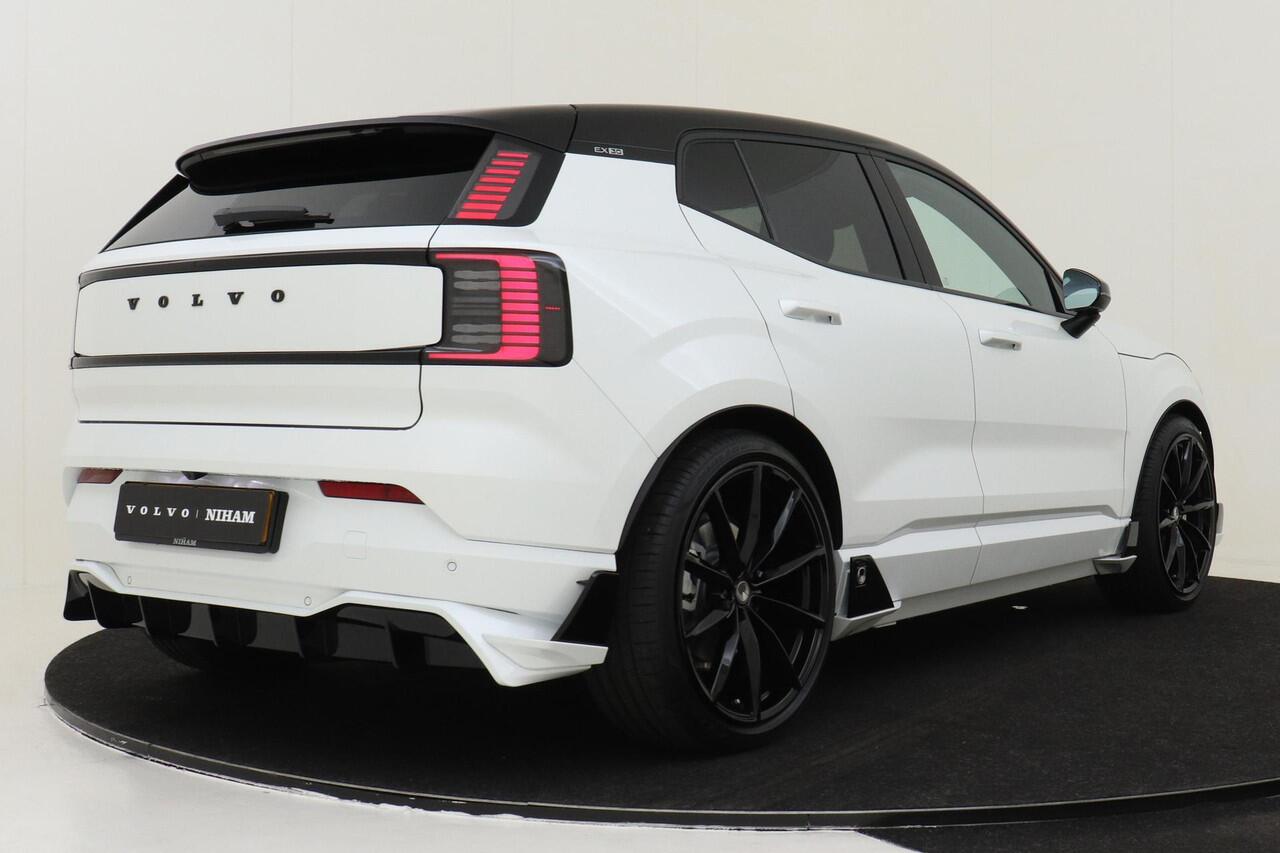 Volvo EX30 SM EXT. RANGE PLUS 69 kWh *FULL HEICO BODYKIT!* -BLACK.BADGE|21"|VERLAAGD|ADAP.CRUISE|CAMERA|CLIMATE