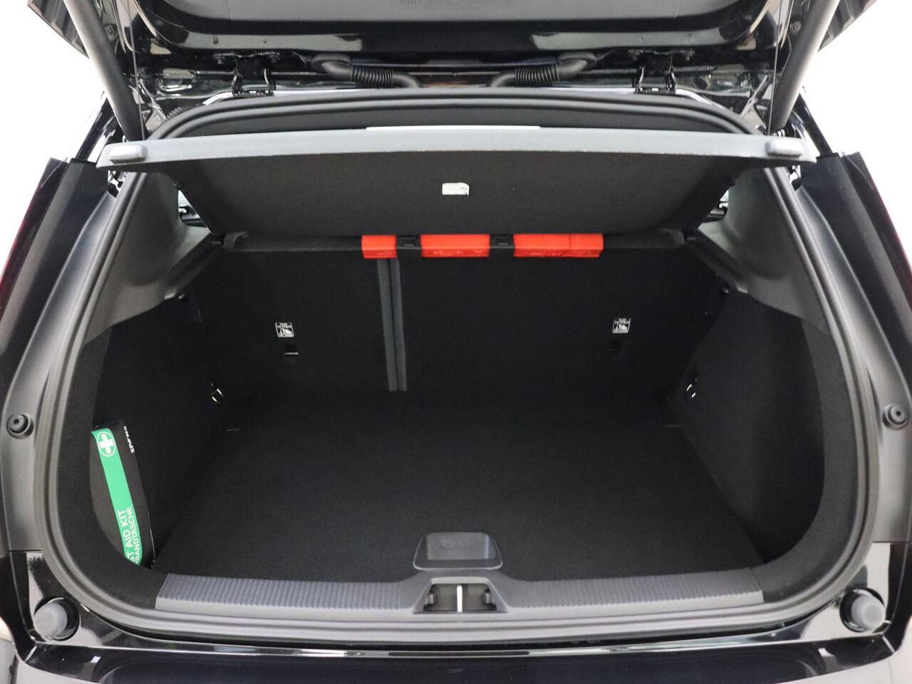 Volvo EX30 Extended Range Plus / NIEUW / DIRECT LEVERBAAR / 20'' / METALLIC LAK / ACC / BLIS / ELEKTR. ACHTERKLEP /