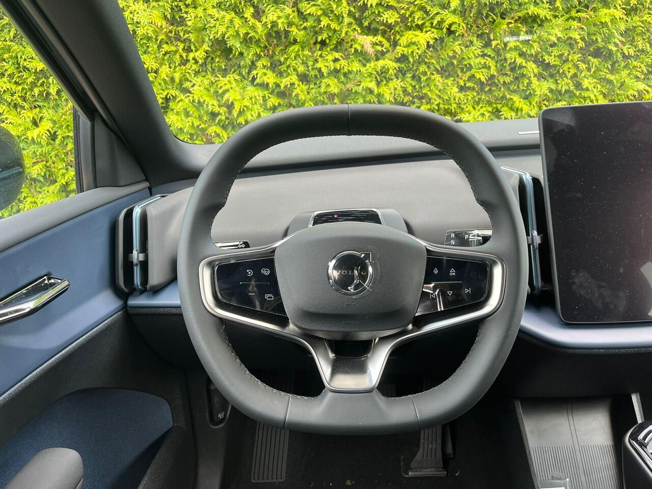 Volvo EX30 Single Motor Extended Range Plus 69 kWh | 20'' | nieuw uit voorraad | LAAGSTEPRIJS garantie