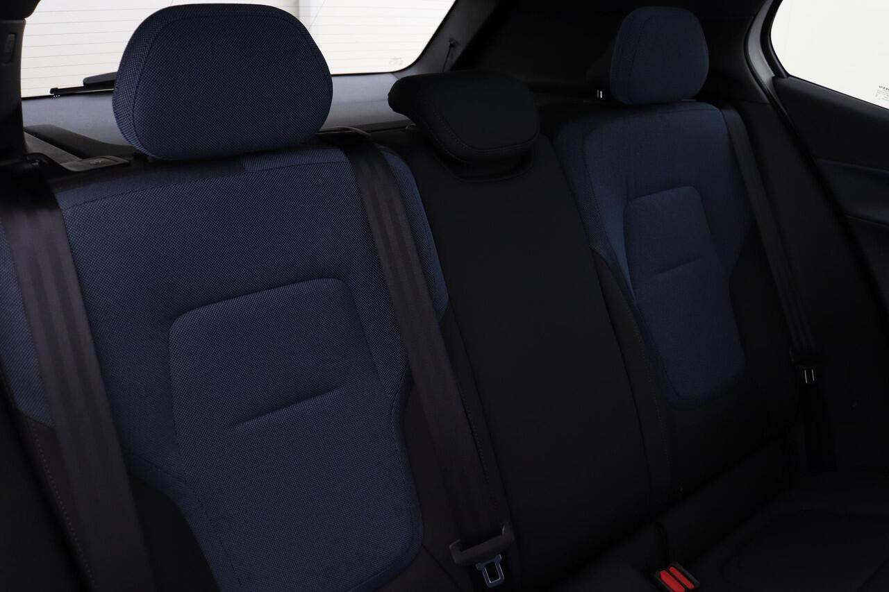 Volvo EX30 SINGLE MOTOR EXTENDED RANGE ULTRA 69 kWh -PANO.DAK|HARMAN/KARDON|360°CAM|AUT.INPARKEREN|BLIS|20"|PRIVACY.GLAS