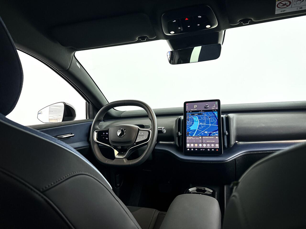 Volvo EX30 Single Motor Extended Range Plus 69 kWh | Parkeercamera | Harman Kardon